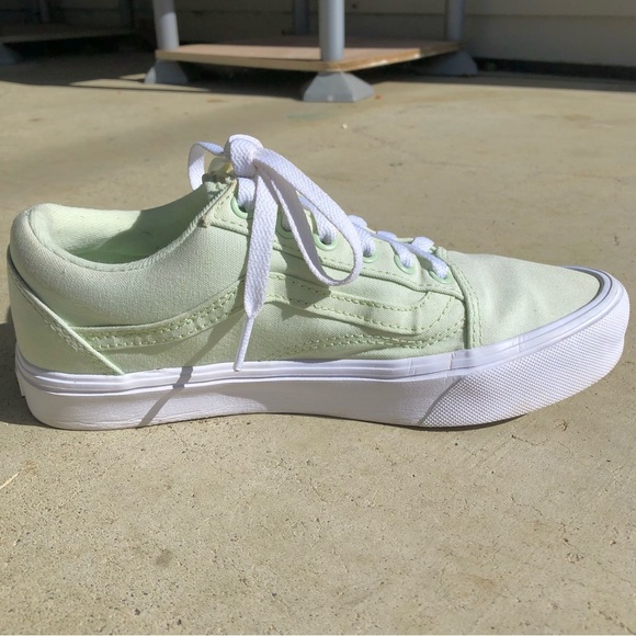 Canvas Vans Ankle Shoes, Ultracush Lite in Mint Green, Size 7 - Picture 4 of 8